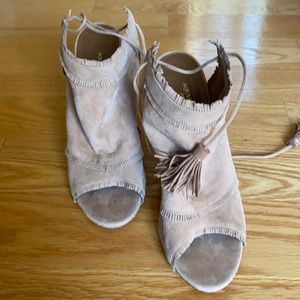 AQUAZZURA OPEN TOE BOOTIES!